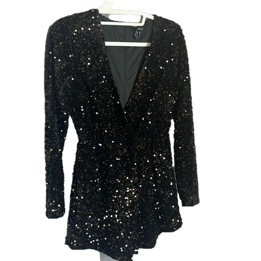 FORMAL Women’s black jumpsuit romper, short set black sequin long sleeve - Picture 2 of 2